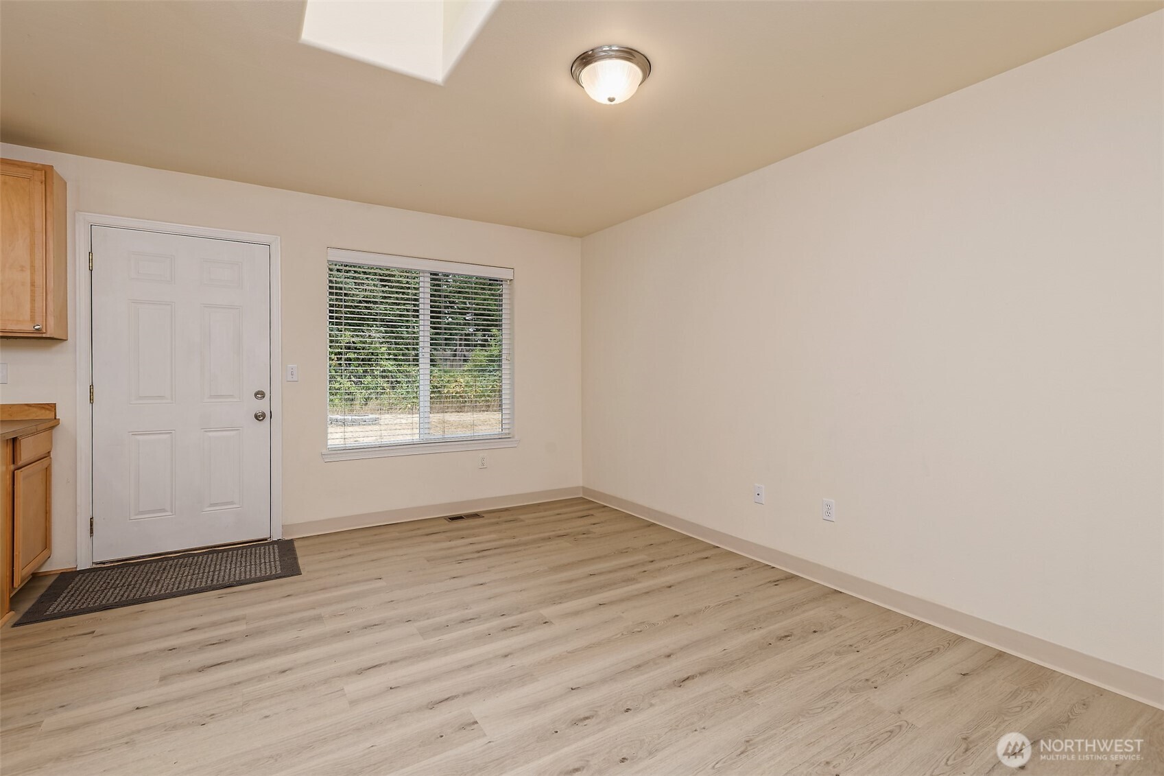 30 E Larch Place Property Photo 11