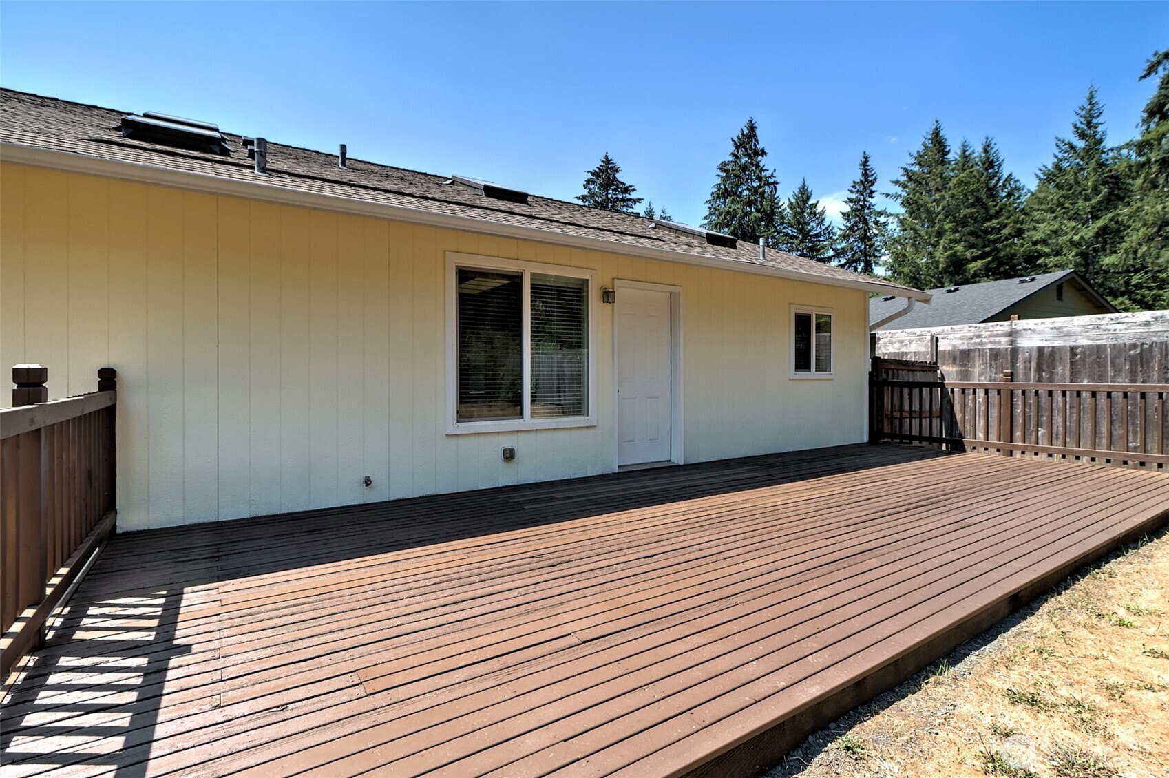 30 E Larch Place Property Photo 29