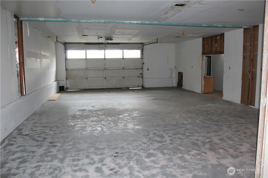 4231 Olympic Avenue Property Photo 16