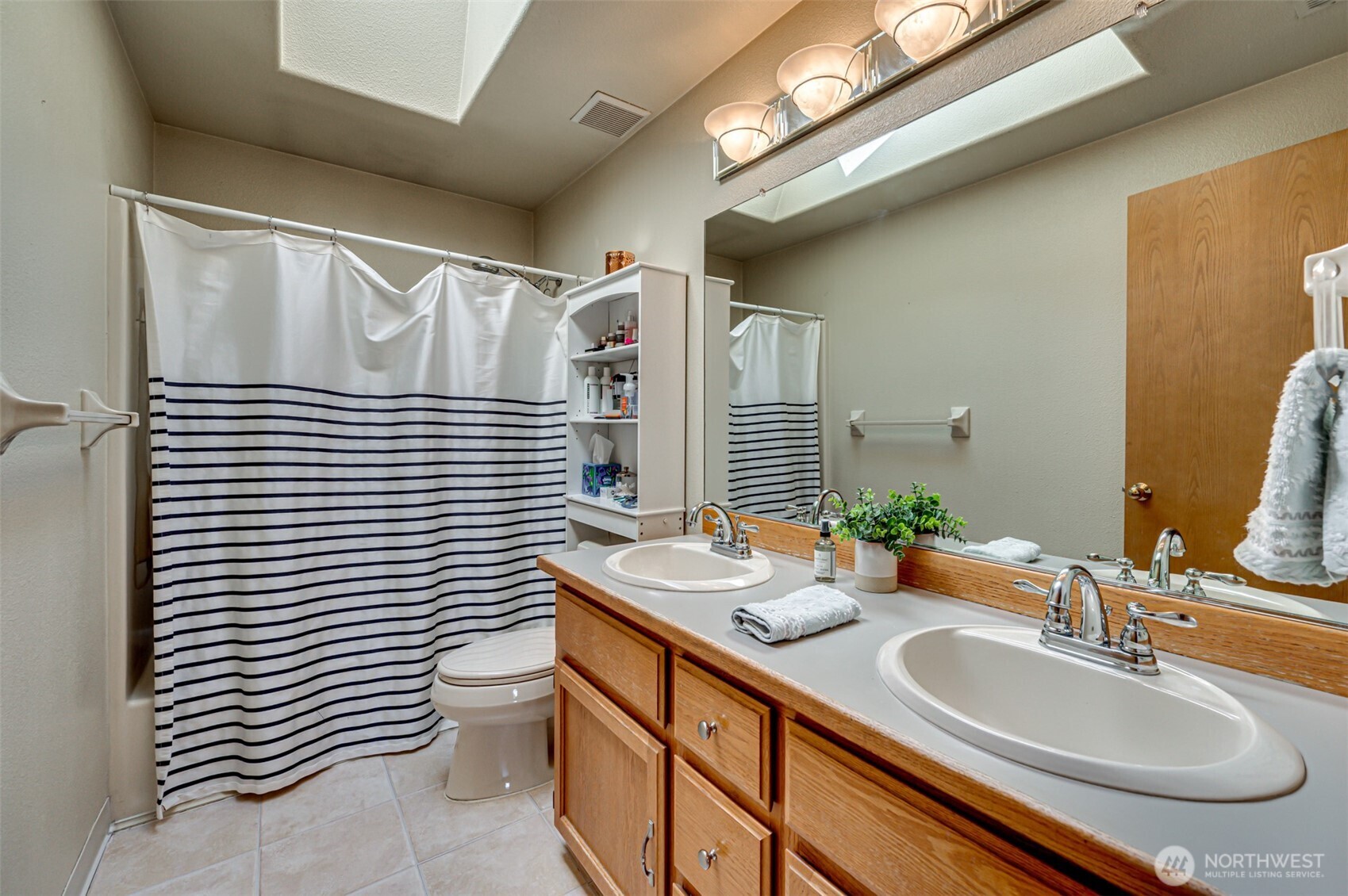 307 Ne 134th Circle Property Photo 25