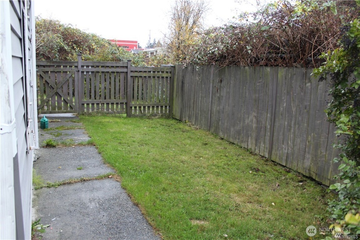 4209 37th Avenue C Property Photo 11