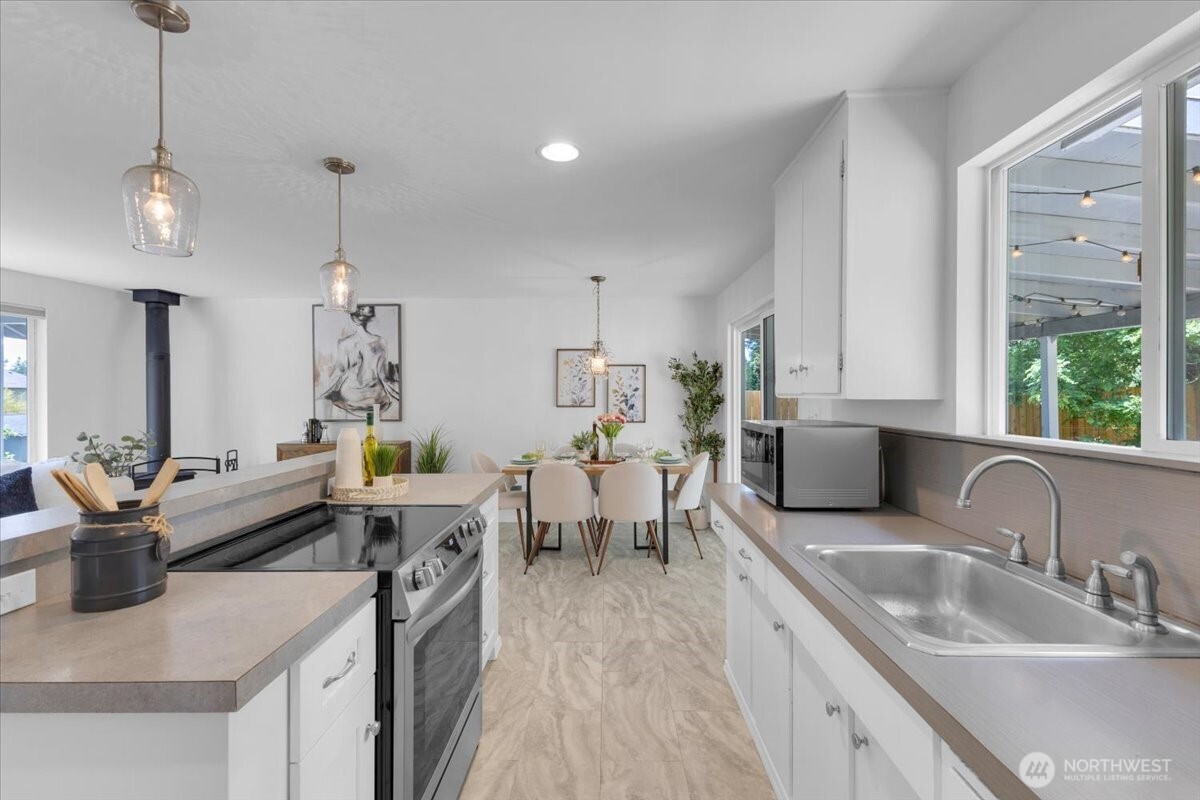 2427 200th Place Property Photo 14