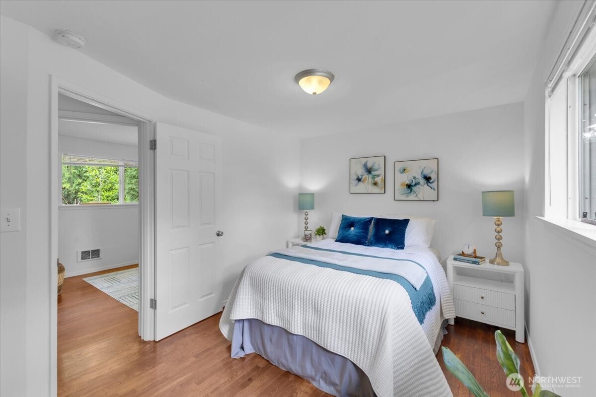 2427 200th Place Property Photo 17