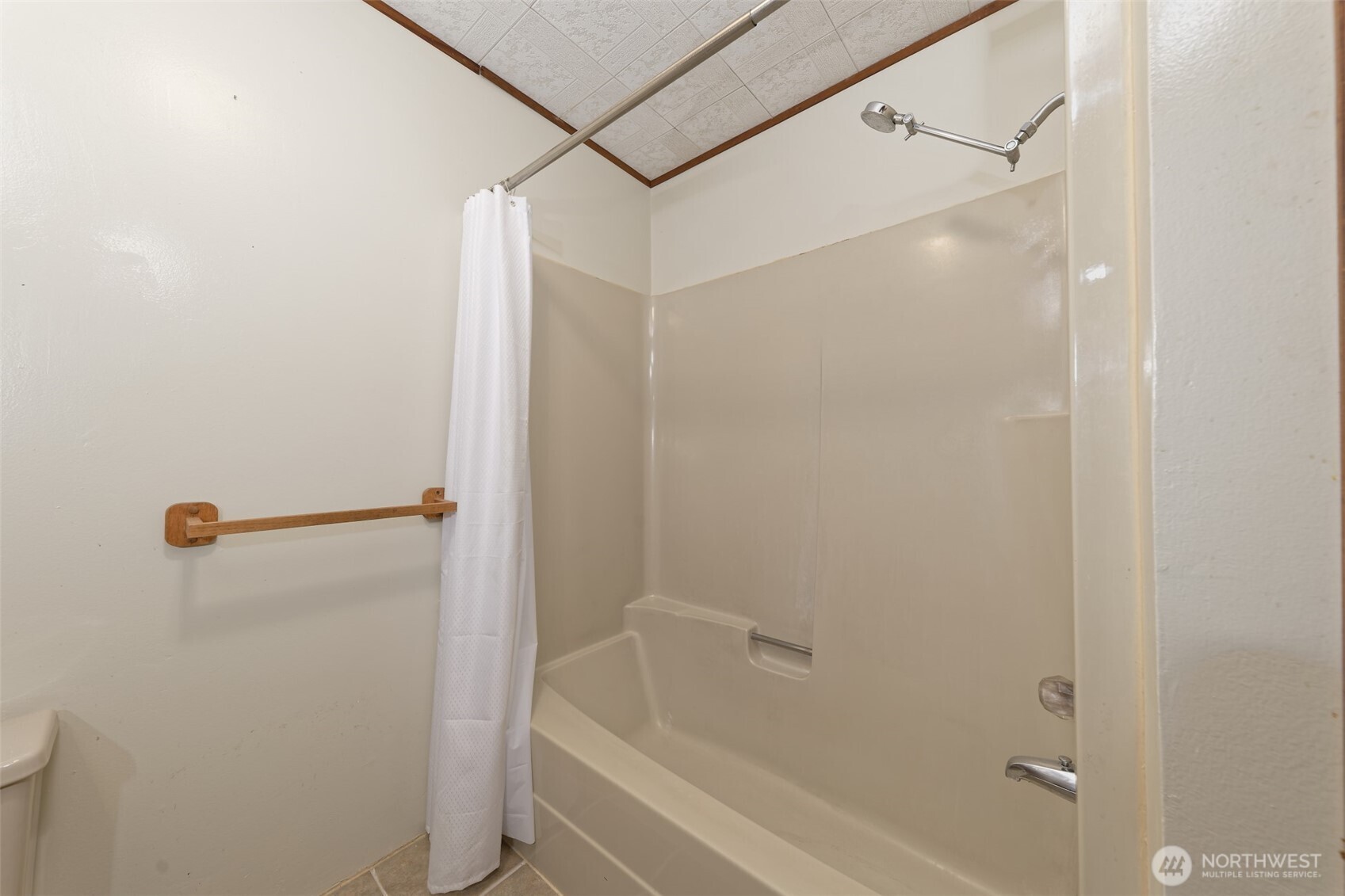910 E St Andrews Drive Property Photo 17