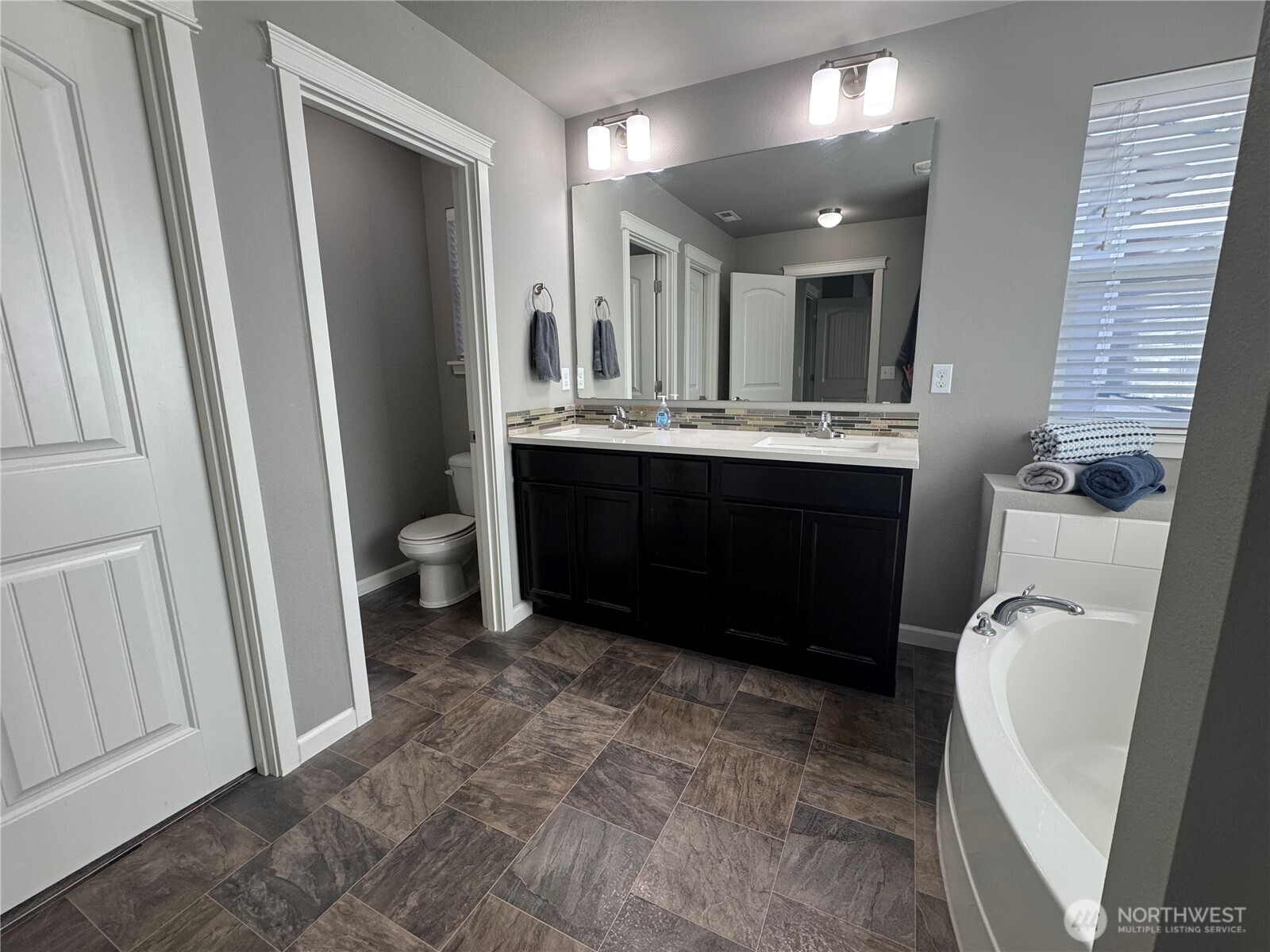 3910 Maritime Drive Property Photo 12