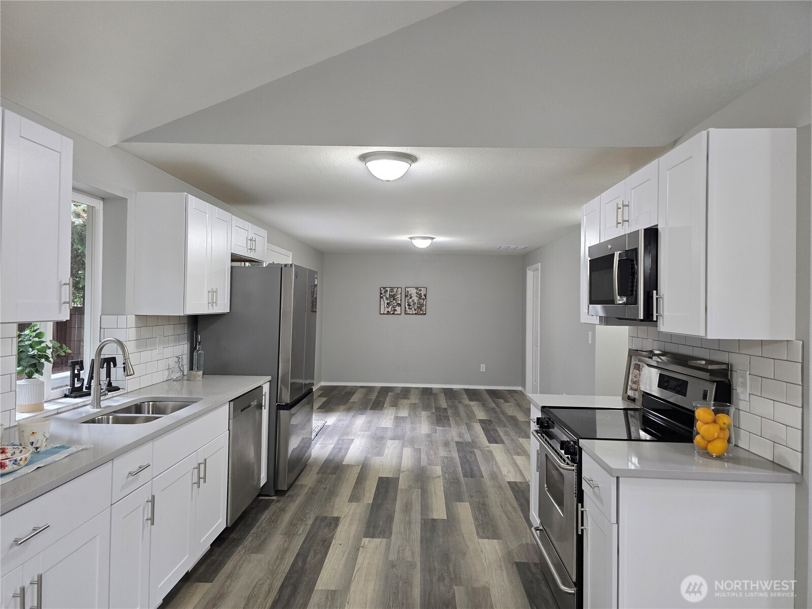 1911 154th Street Ct Property Photo 6