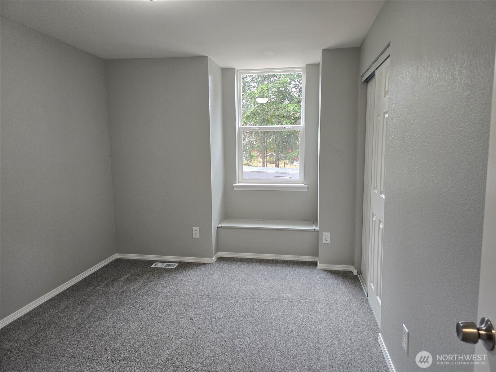 1911 154th Street Ct Property Photo 11