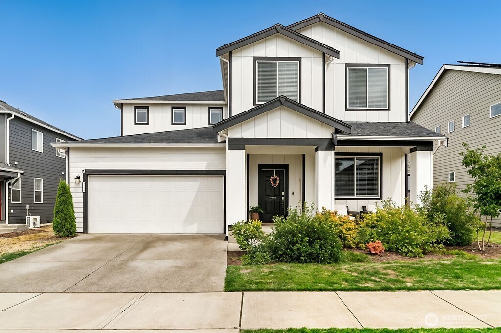 1235 Panoramic Loop Property Photo 1