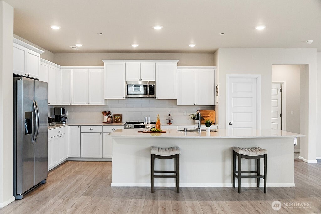 1235 Panoramic Loop Property Photo 9