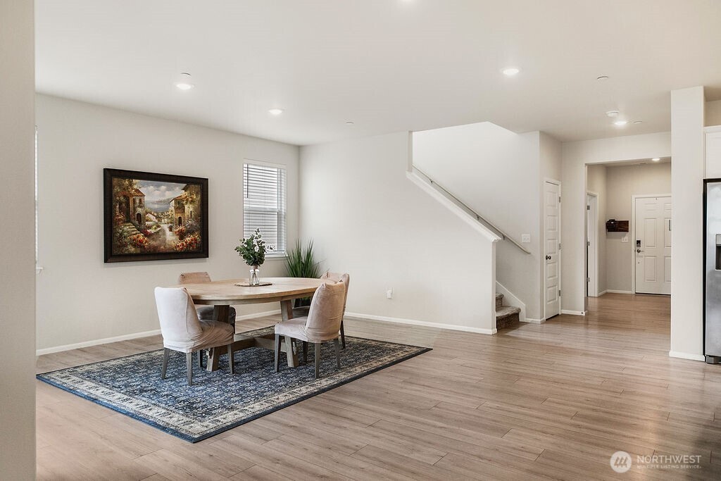 1235 Panoramic Loop Property Photo 11