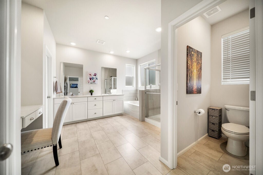 1235 Panoramic Loop Property Photo 19