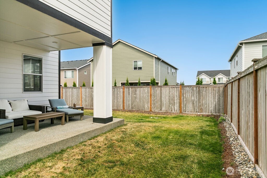1235 Panoramic Loop Property Photo 33