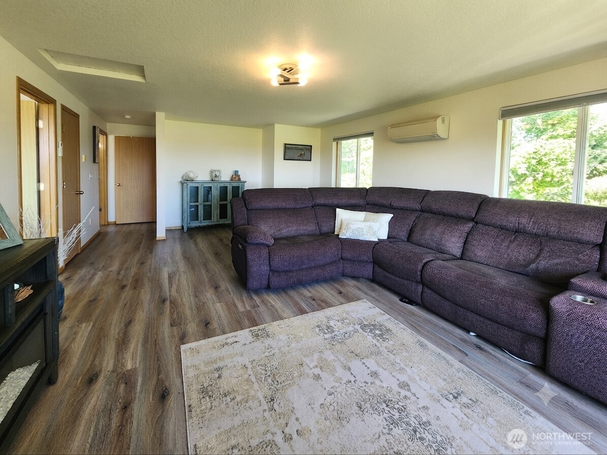 370 Olympic View Avenue Property Photo 24