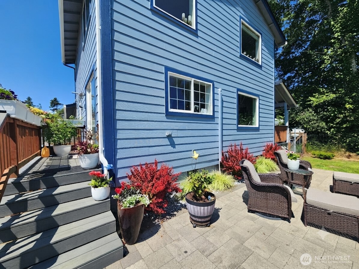 370 Olympic View Avenue Property Photo 34
