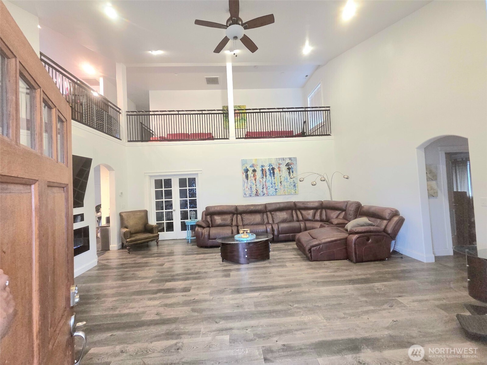 13711 Vickery Avenue Property Photo 5
