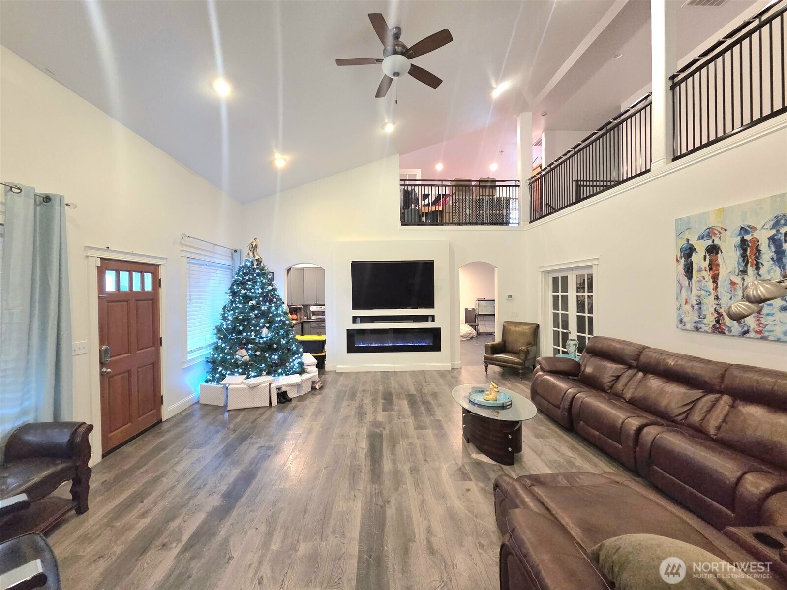 13711 Vickery Avenue Property Photo 7