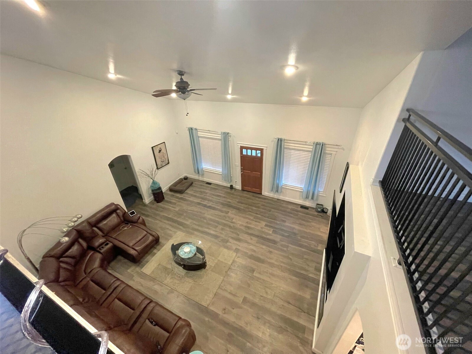 13711 Vickery Avenue Property Photo 9