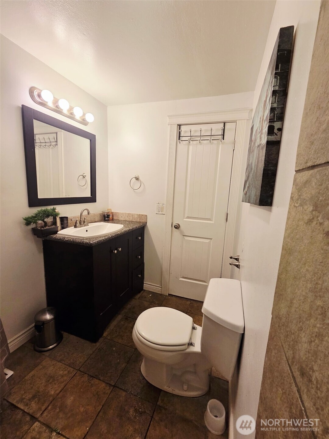 13711 Vickery Avenue Property Photo 29