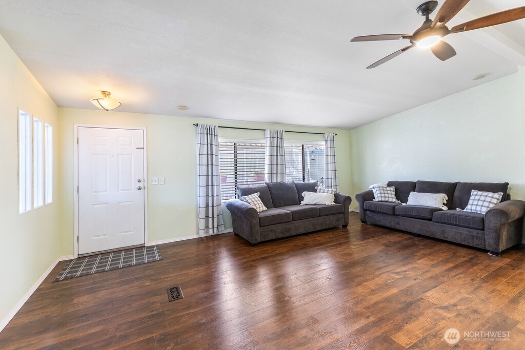 1111 Archwood Drive 281 Property Photo 5