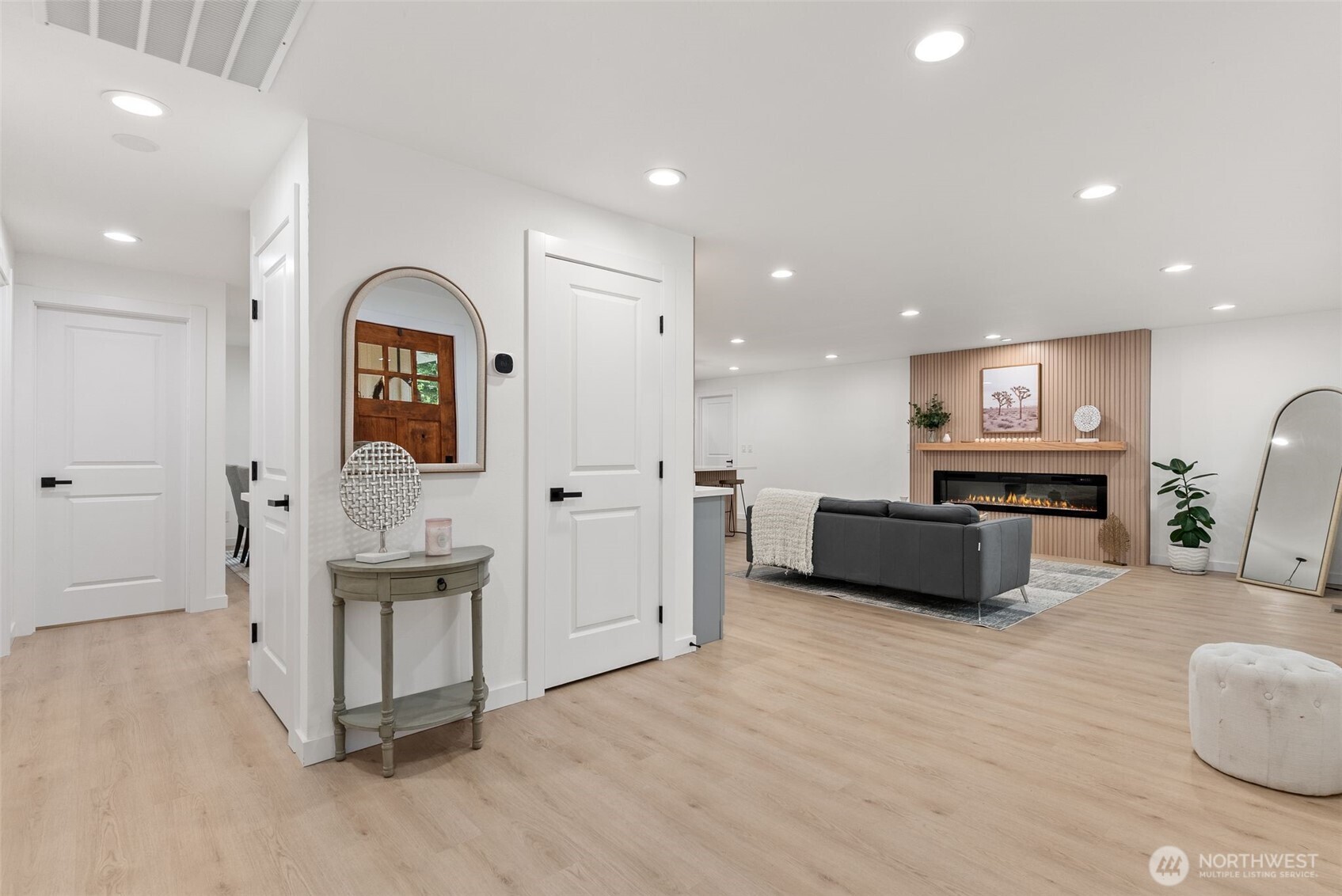 1402 159th Street Ct Property Photo 4
