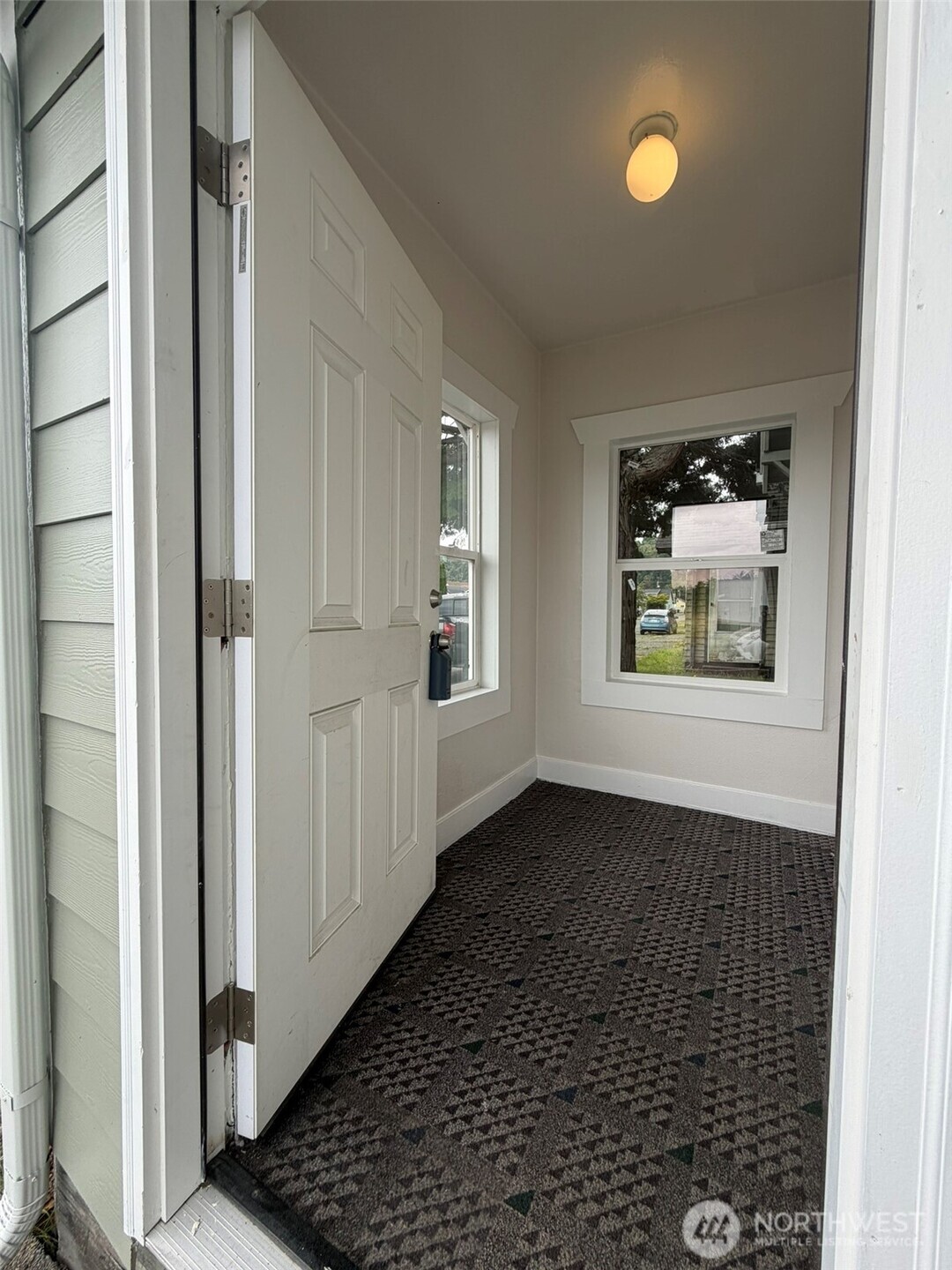 619 27th Street Property Photo 6
