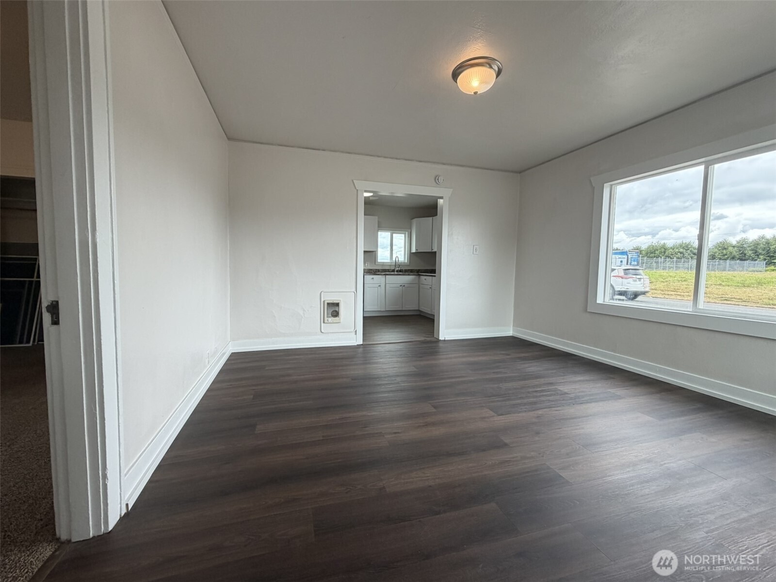 619 27th Street Property Photo 10