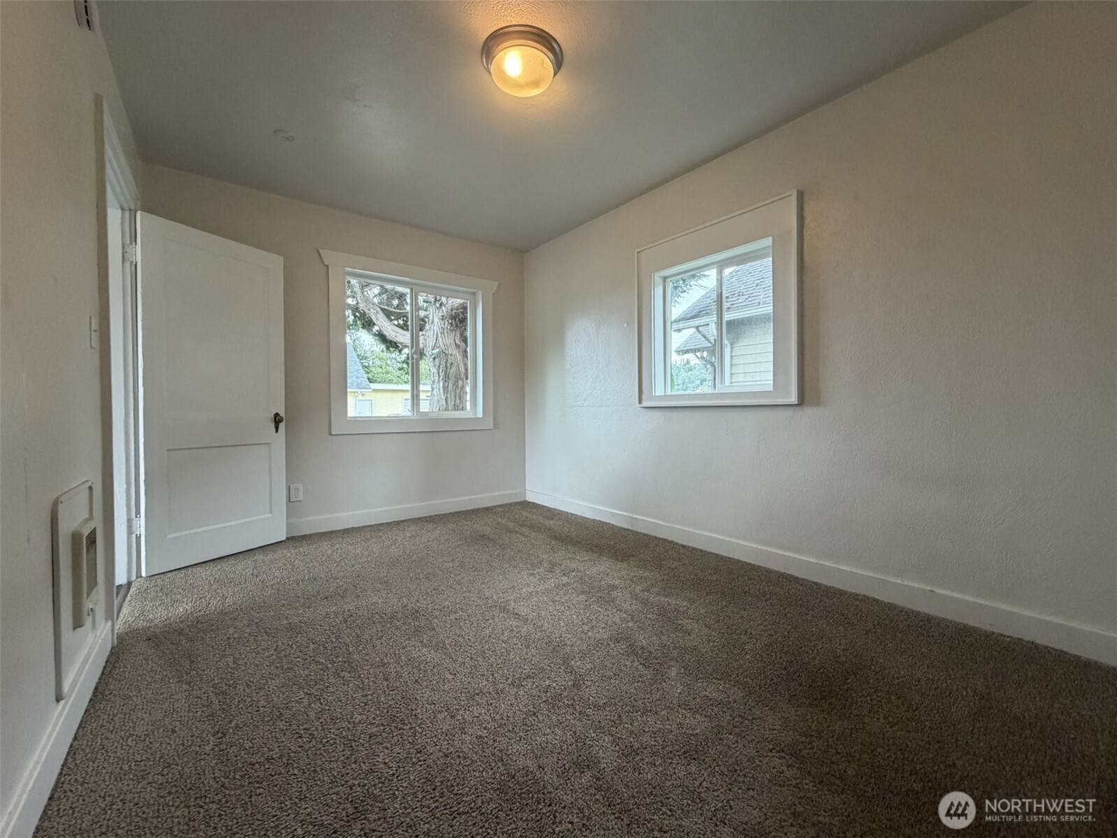 619 27th Street Property Photo 17