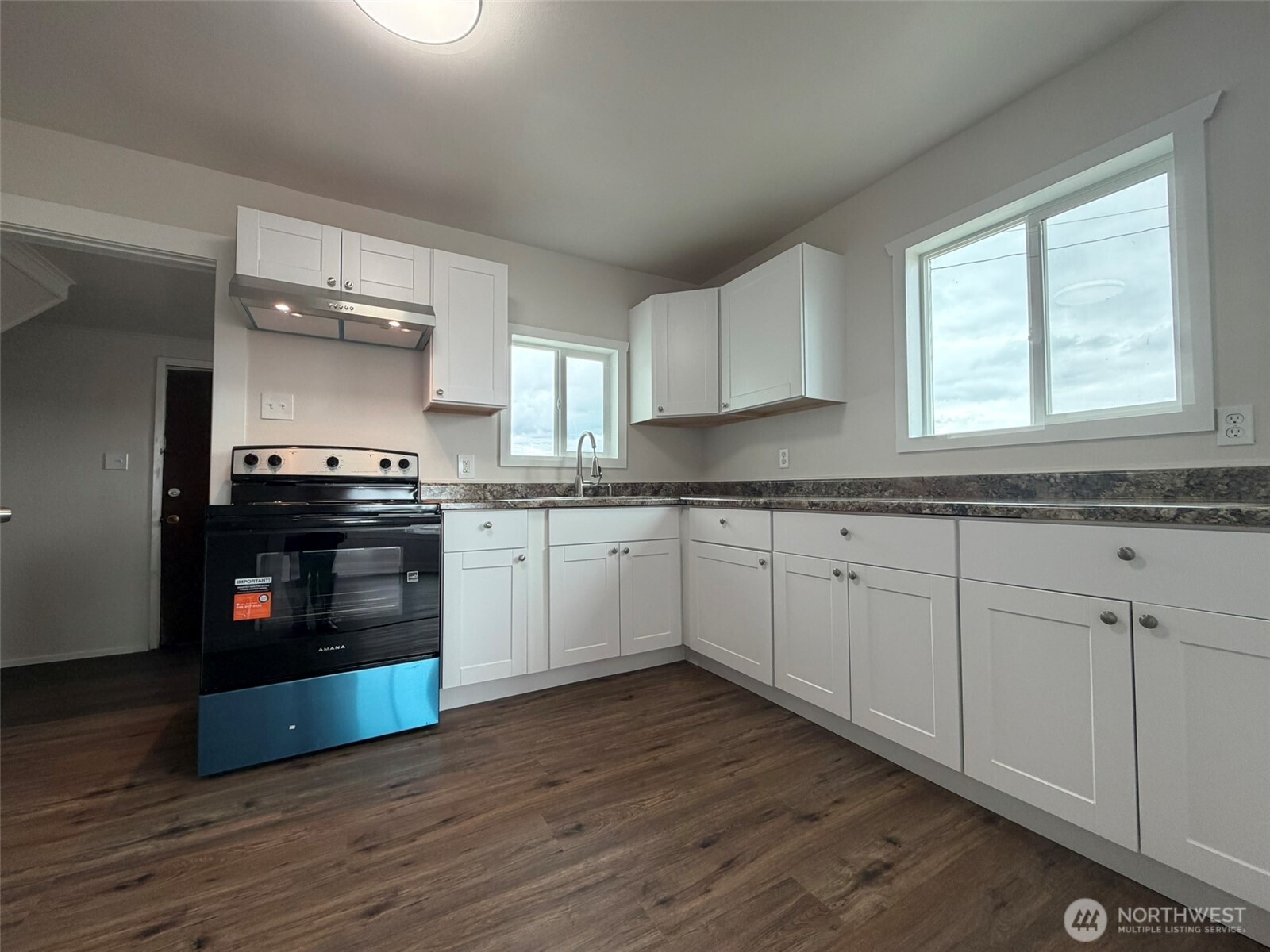 619 27th Street Property Photo 18
