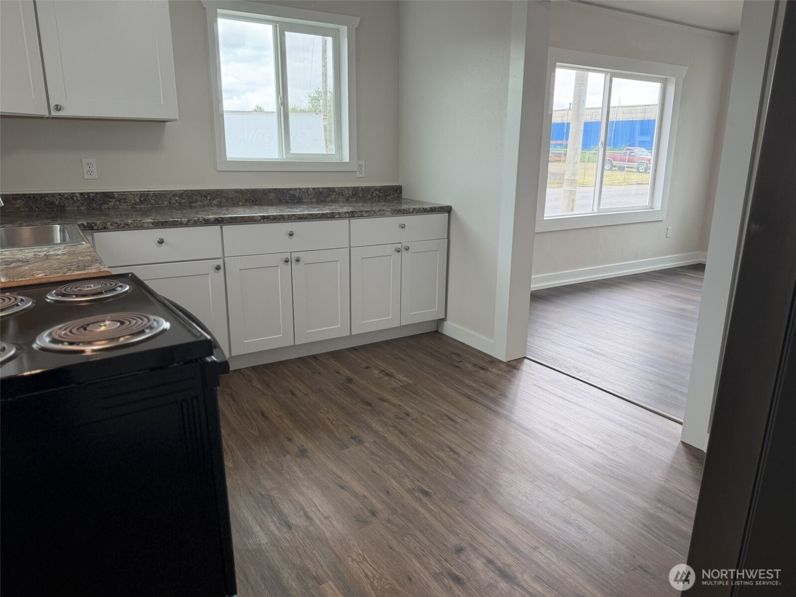 619 27th Street Property Photo 19