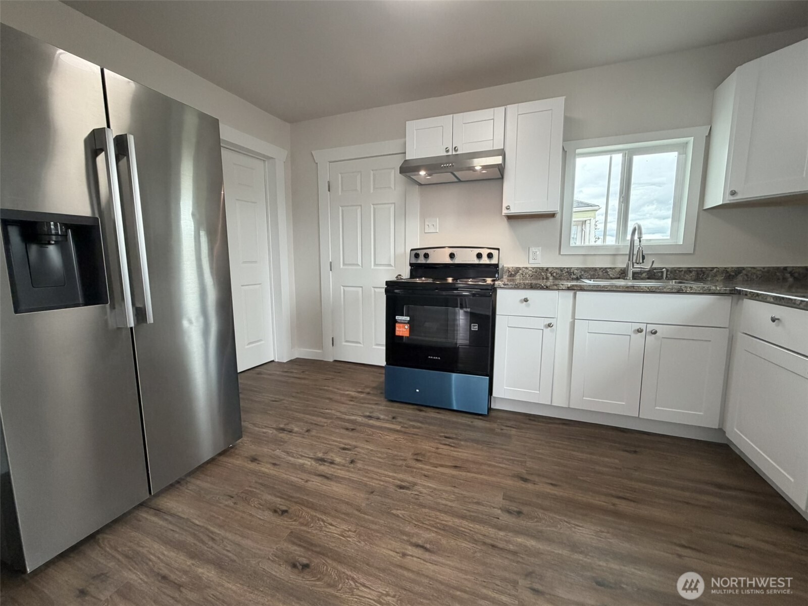 619 27th Street Property Photo 20