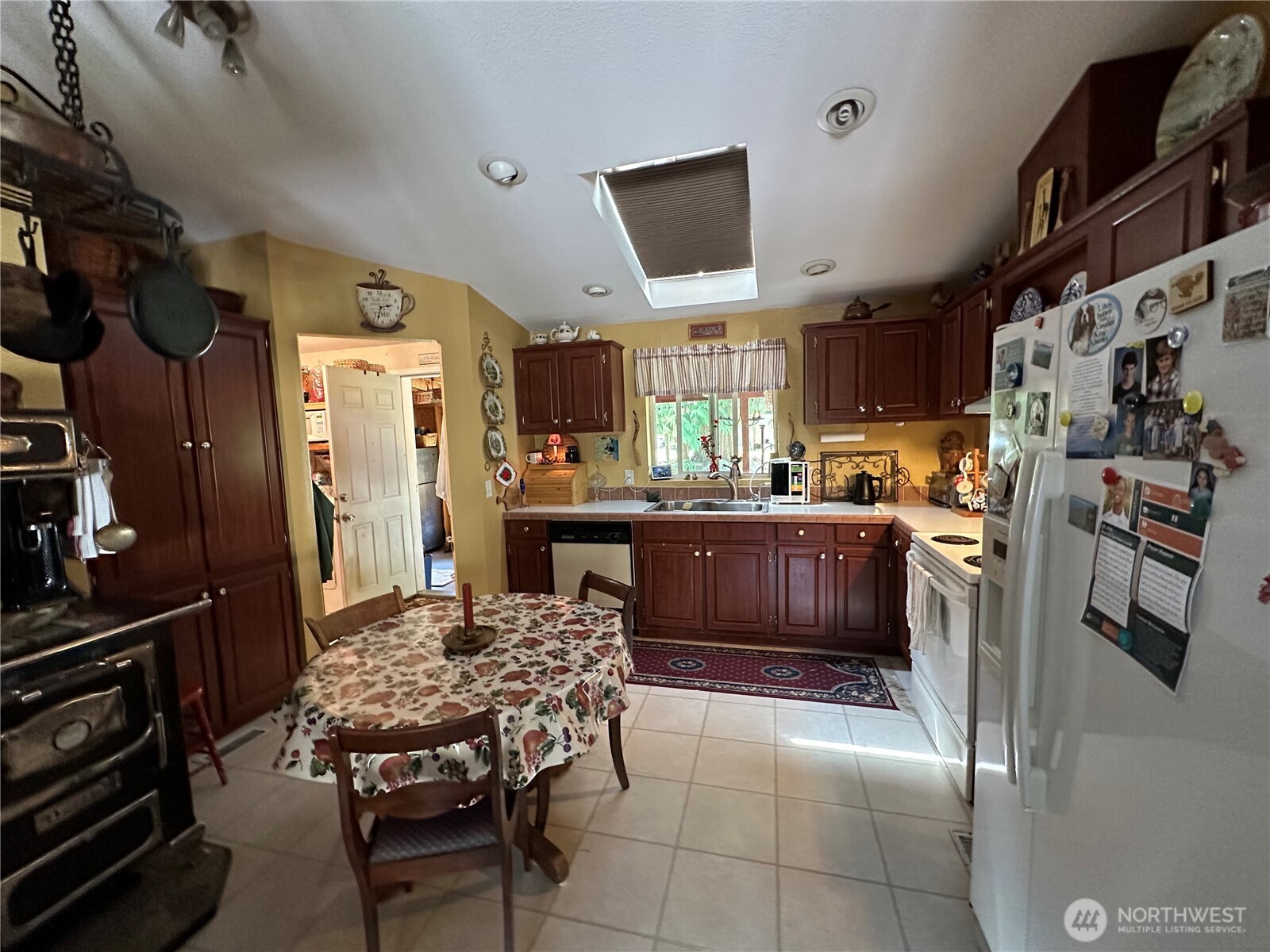 544 Copper Hill Property Photo 8