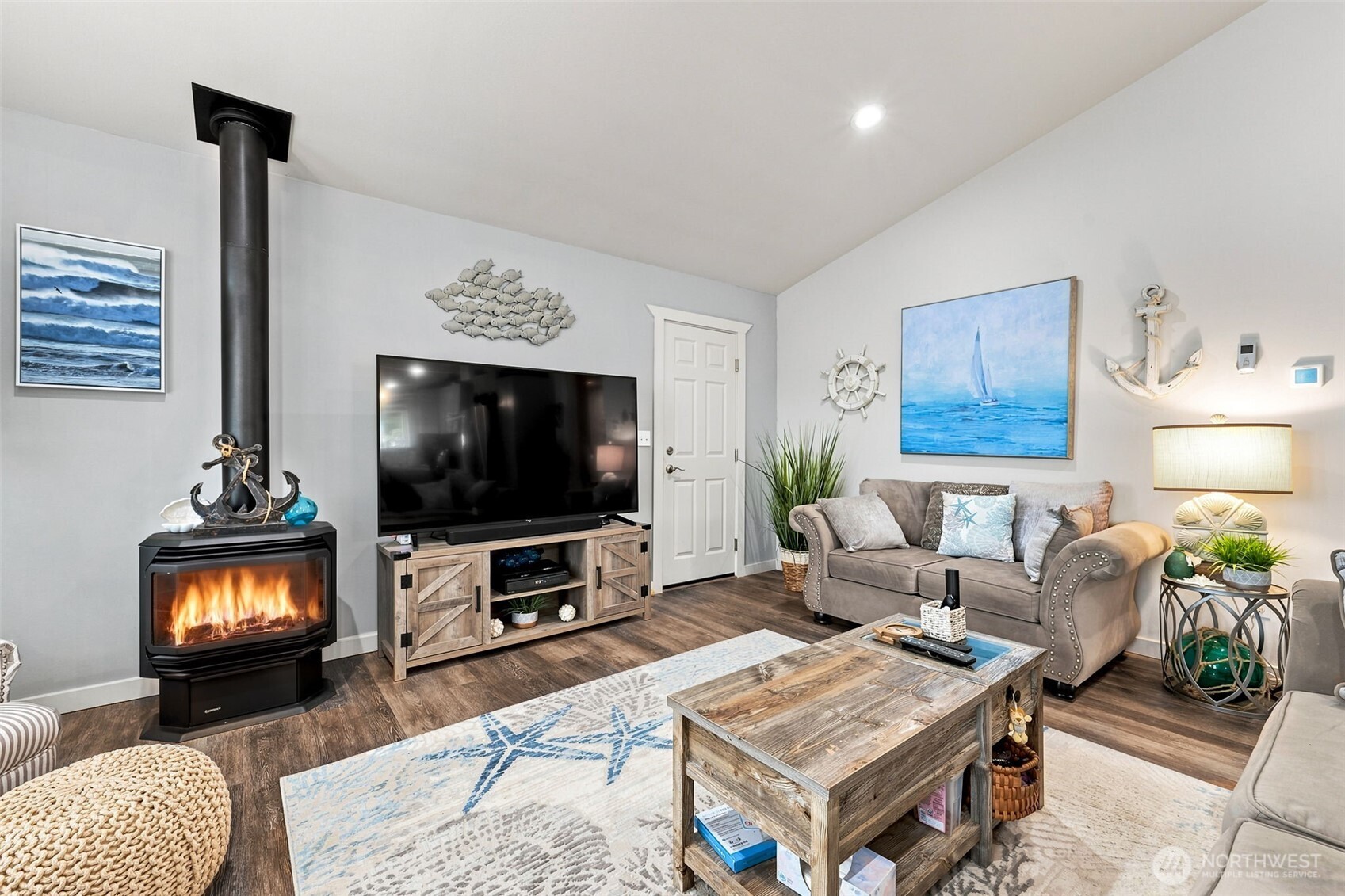 247 Fisher Avenue Property Photo 17