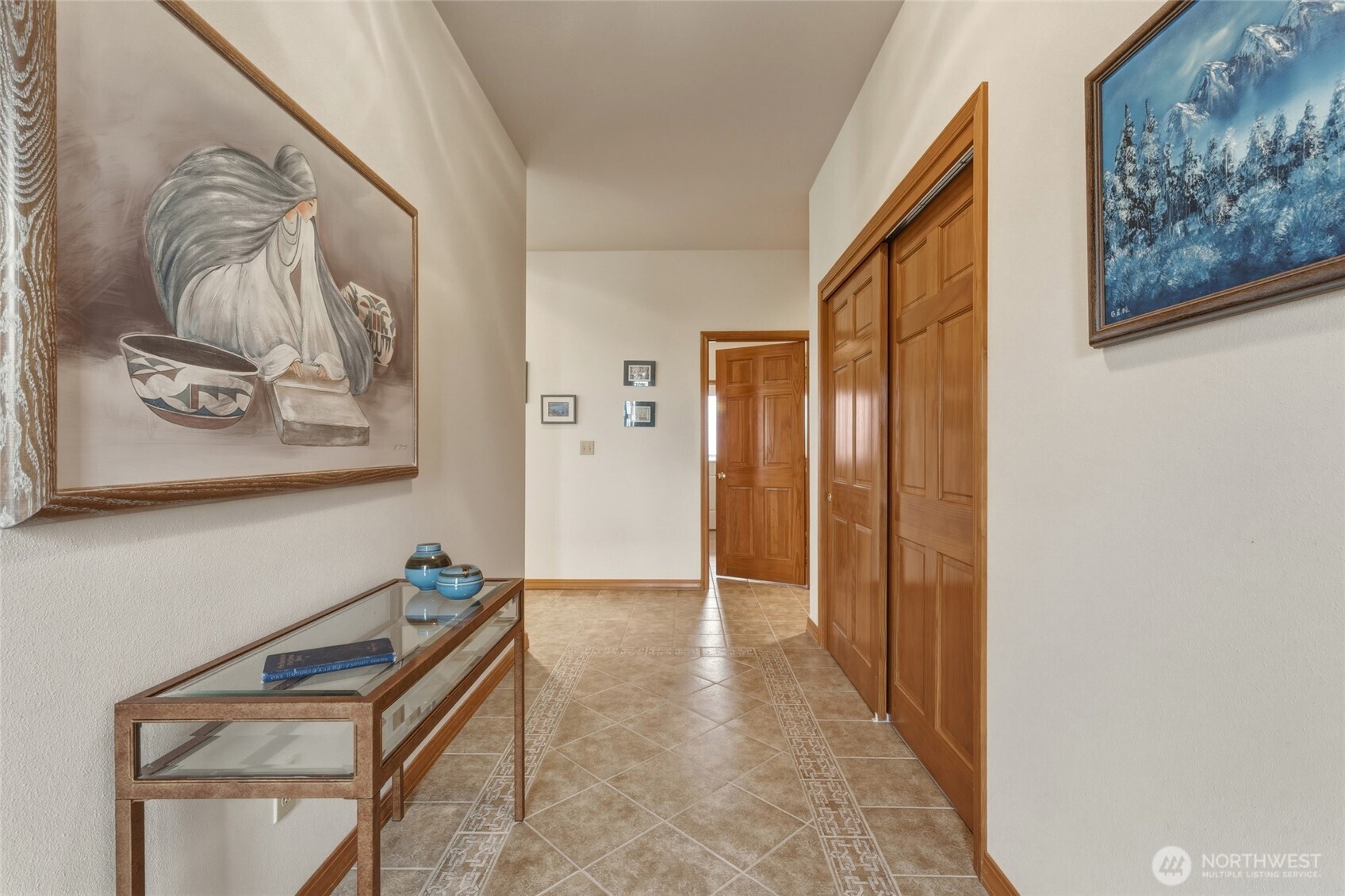 711 Watson Loop Property Photo 8