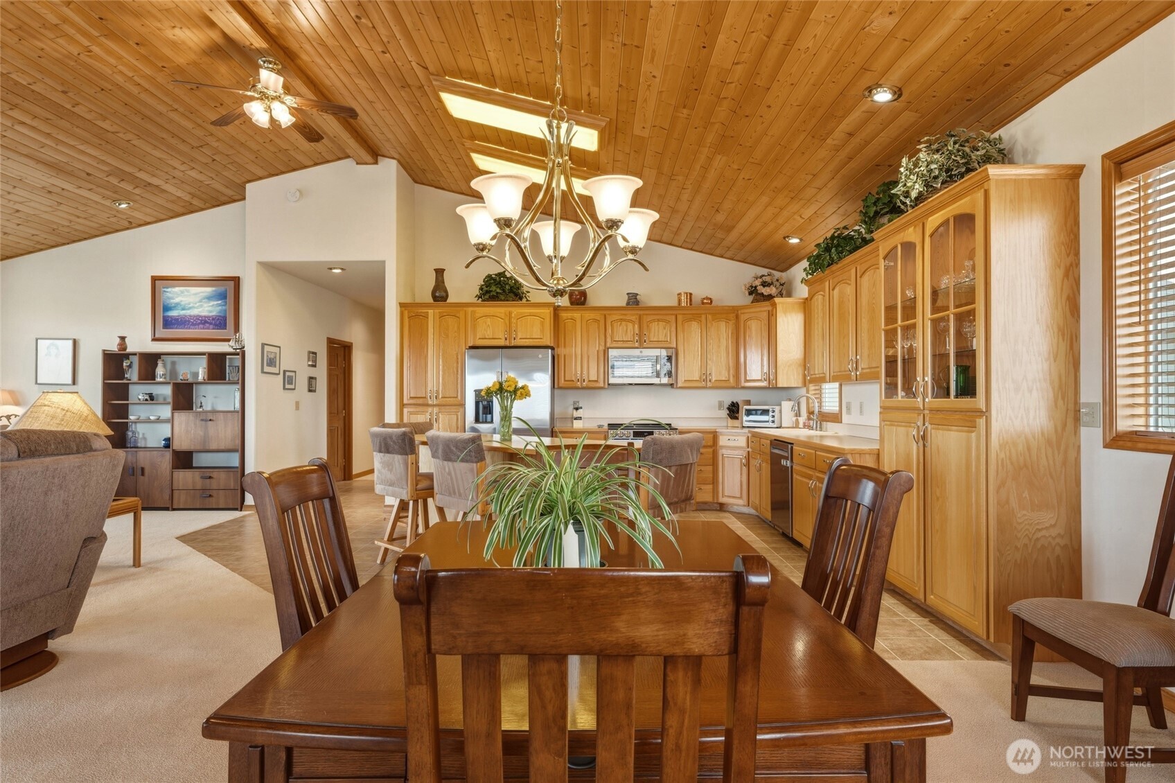 711 Watson Loop Property Photo 14