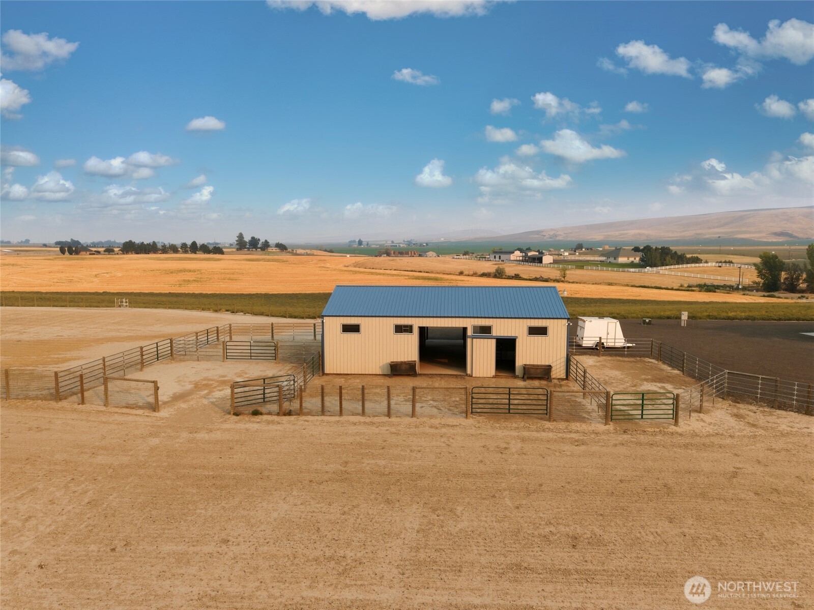 711 Watson Loop Property Photo 30