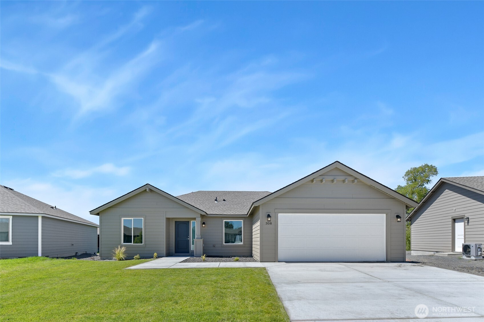 308 N Sandy Loop Property Photo 1