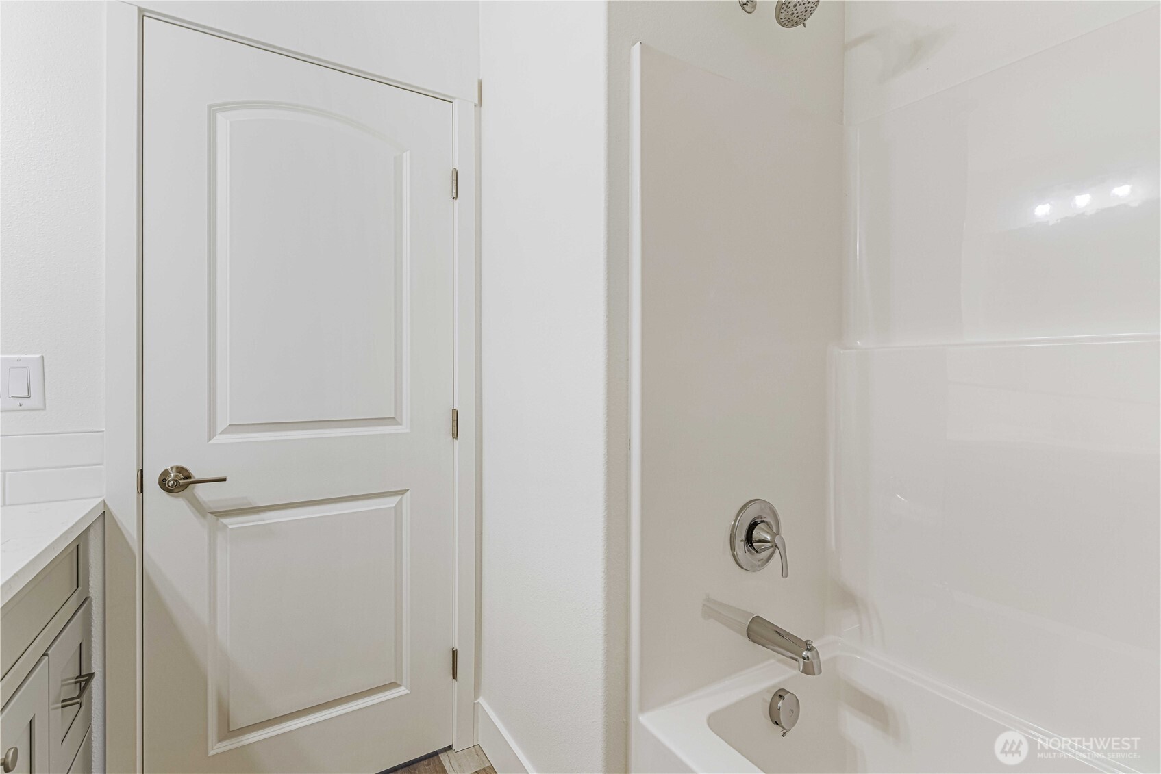 308 N Sandy Loop Property Photo 9