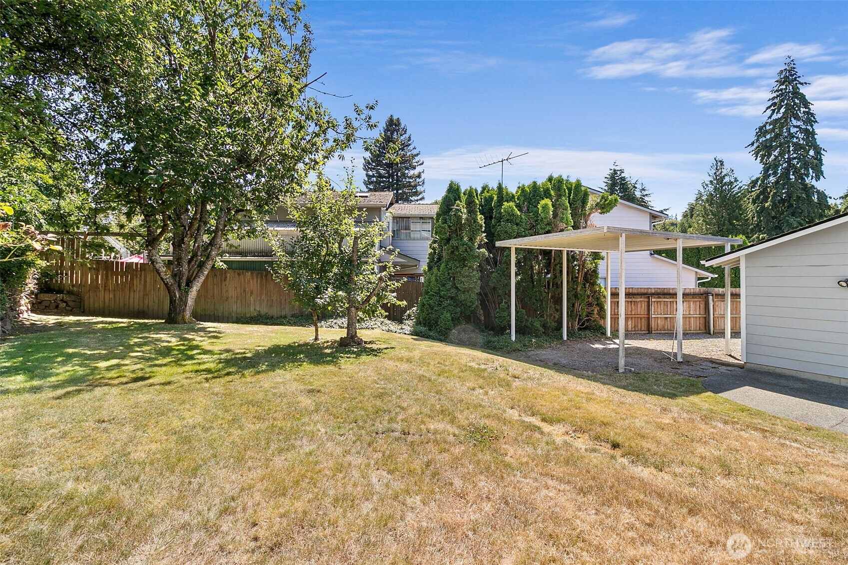 25312 45th Avenue Property Photo 3