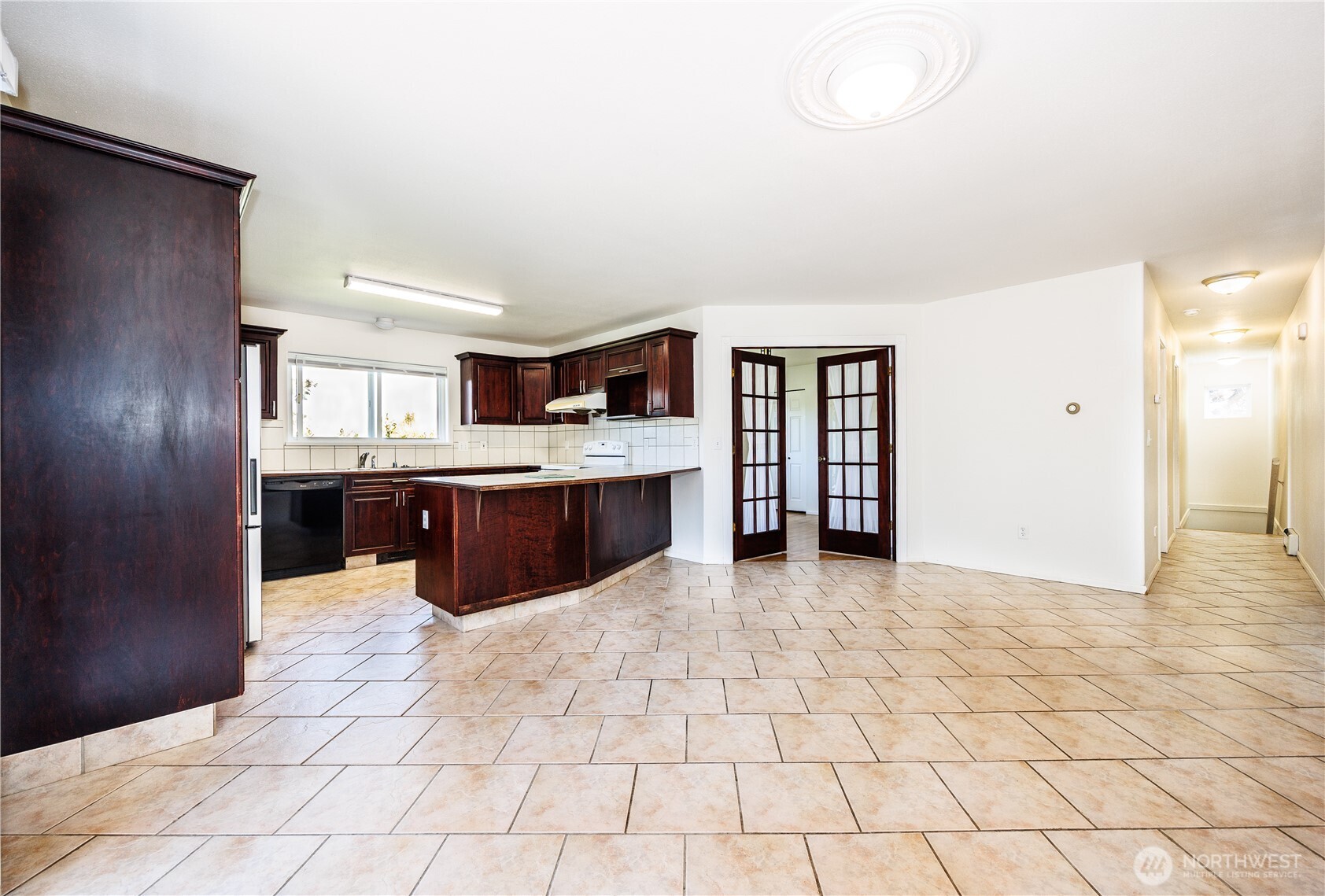 1301 1305 Mitchell Avenue Property Photo 6