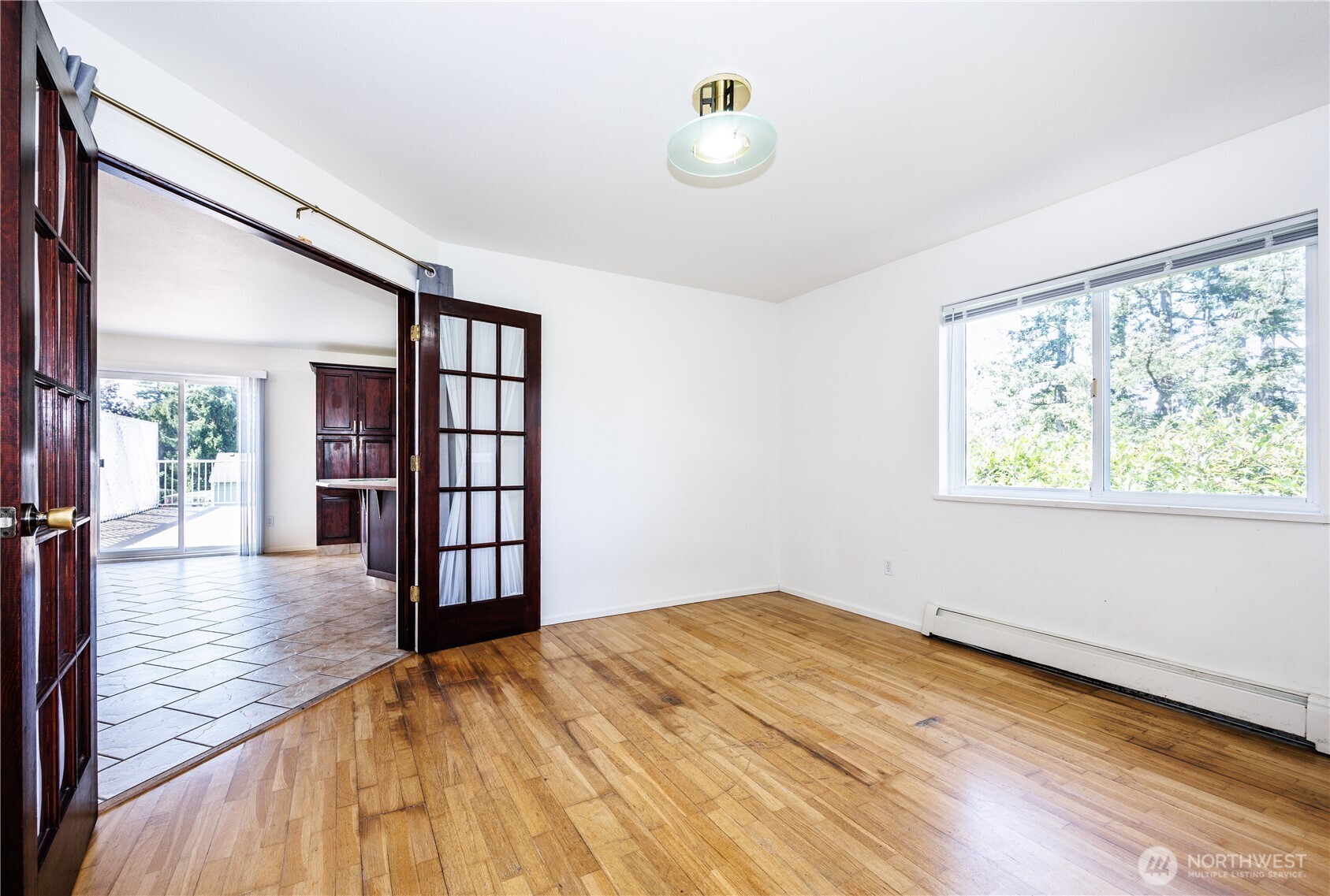 1301 1305 Mitchell Avenue Property Photo 10