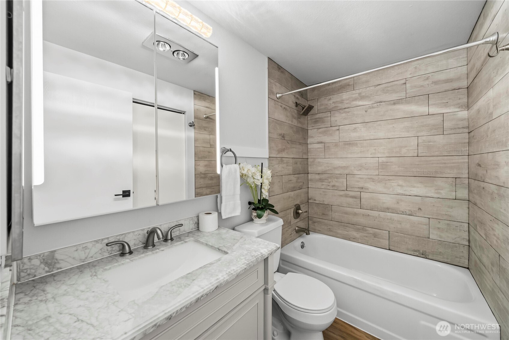 10221 Ne 16th Street H7 Property Photo 30