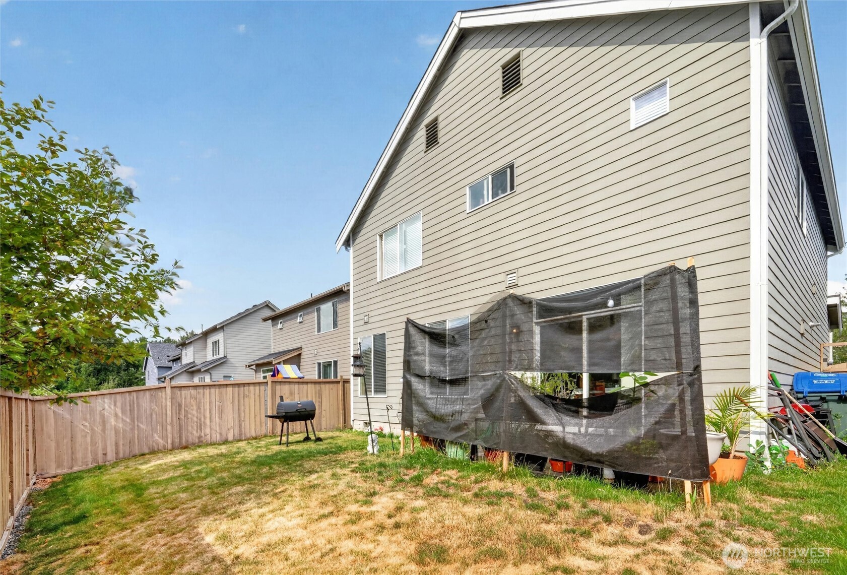 4749 Hadley Street Property Photo 16