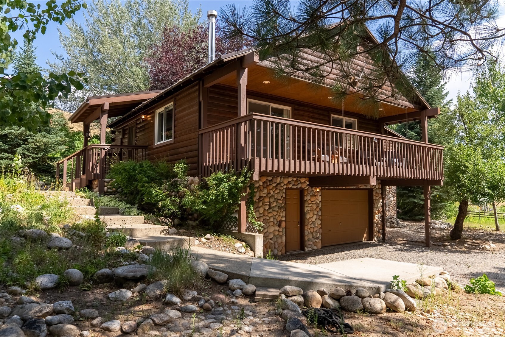 14 Apple Way Property Photo 1