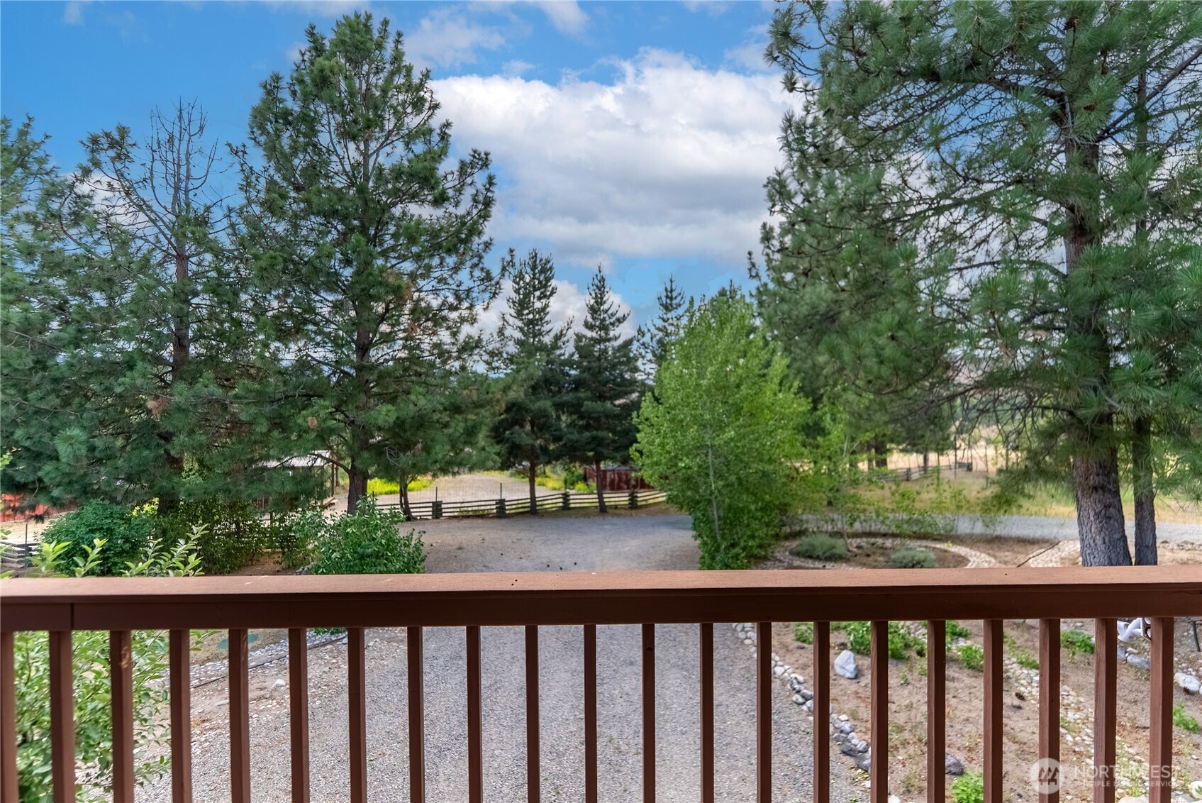 14 Apple Way Property Photo 2
