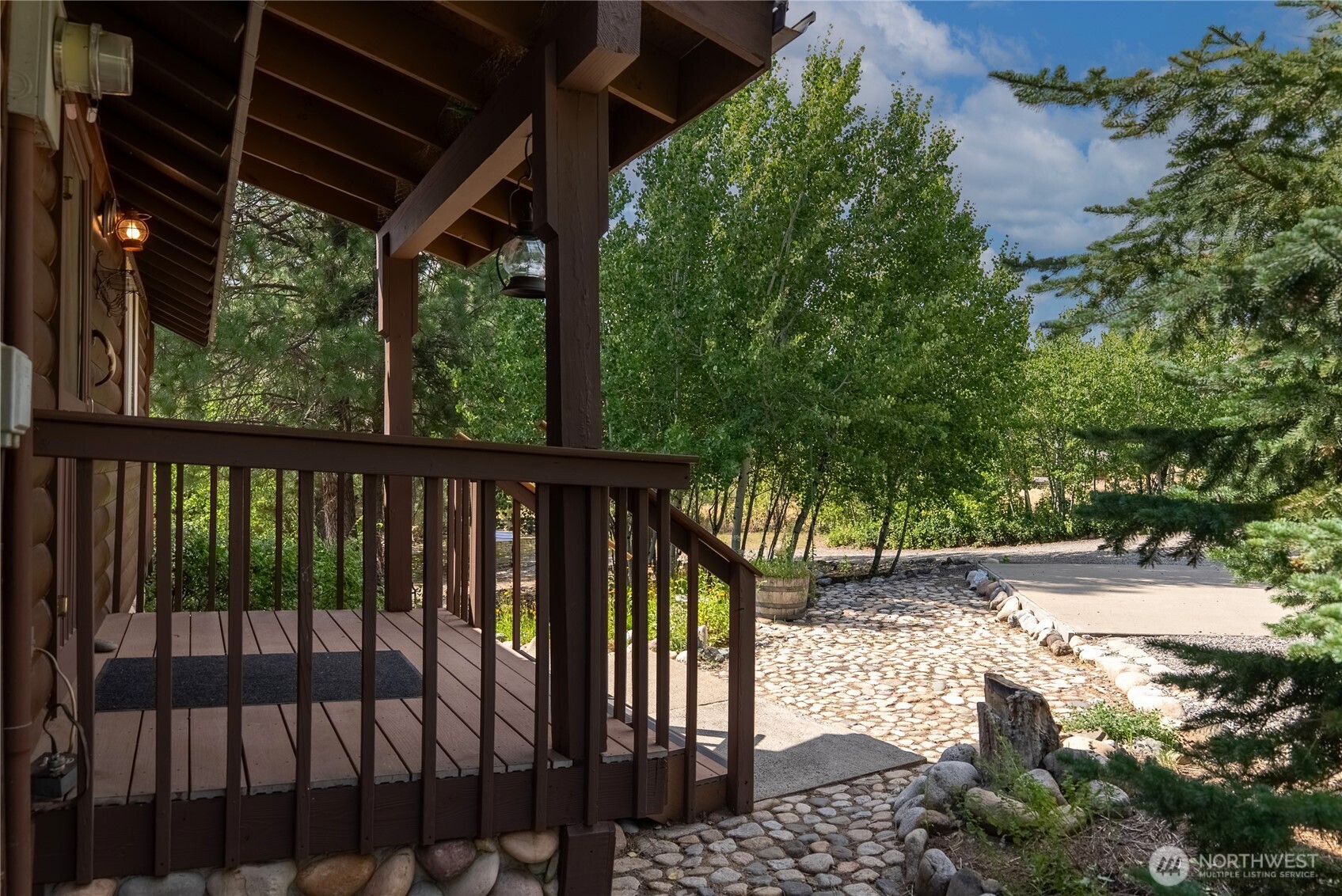 14 Apple Way Property Photo 5