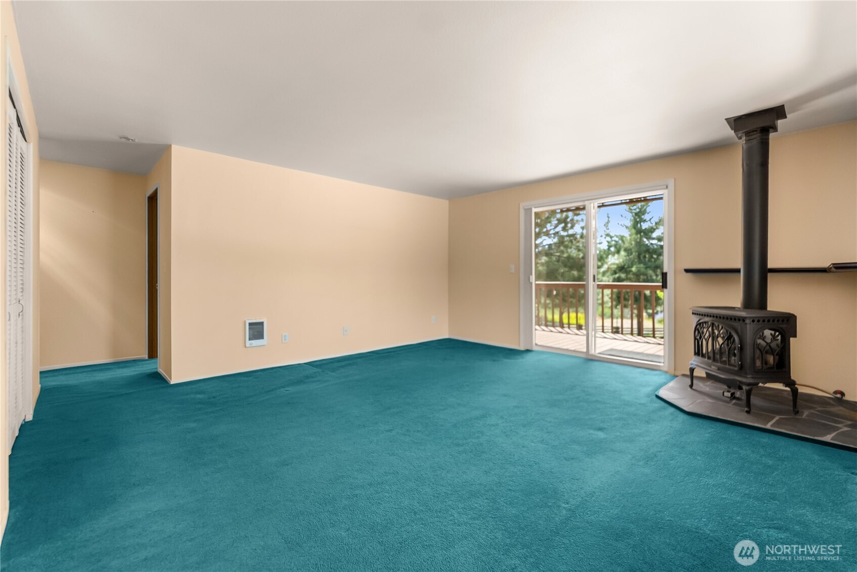 14 Apple Way Property Photo 10