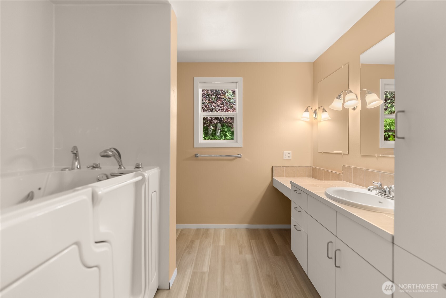 14 Apple Way Property Photo 21