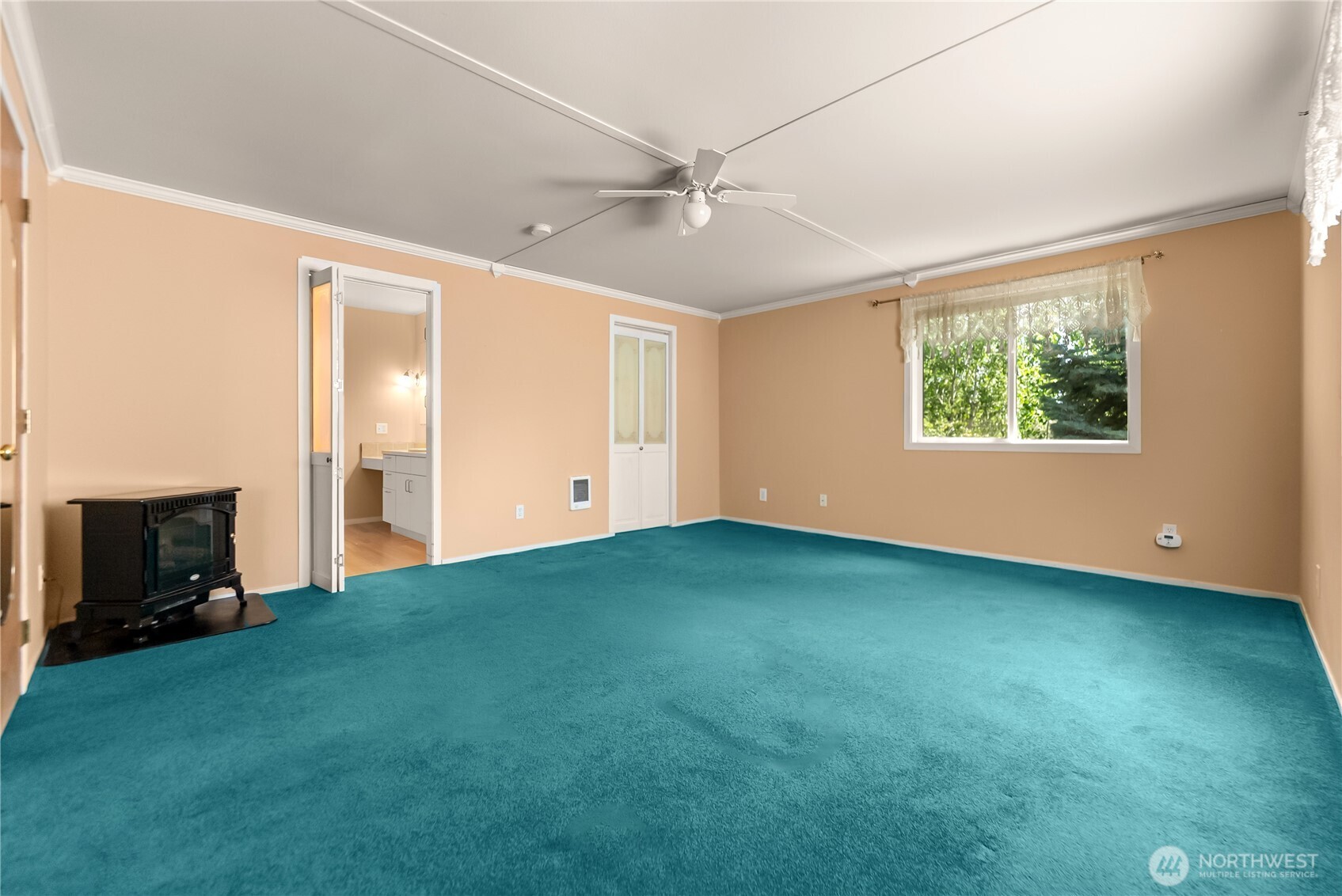 14 Apple Way Property Photo 22