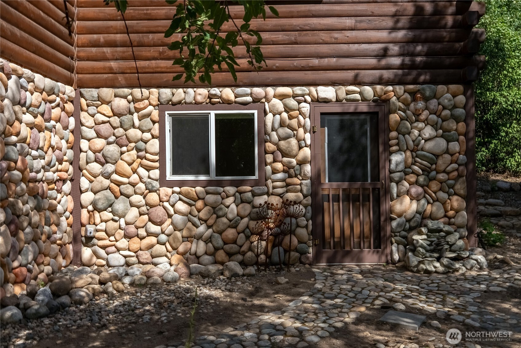 14 Apple Way Property Photo 26