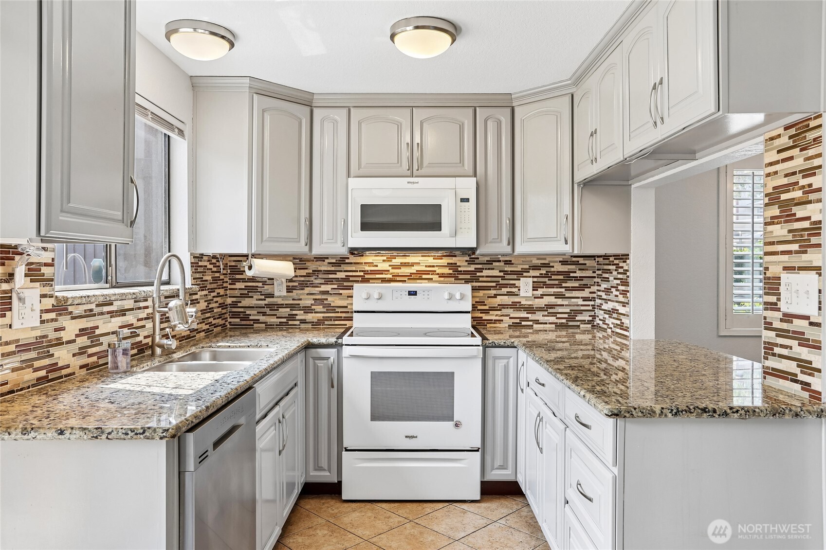 14918 32nd Place 20 Property Photo 5
